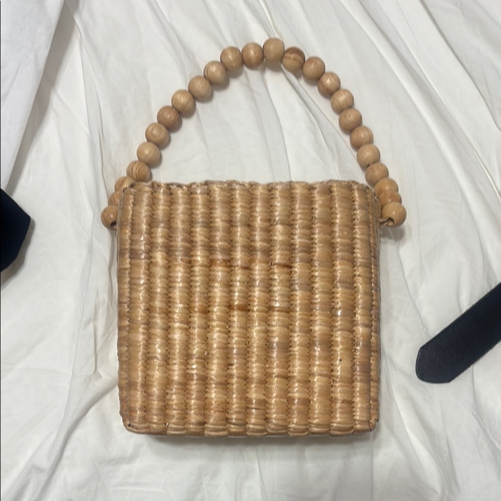 Brand New Natural Tan Woven Bag with Wooden Handle